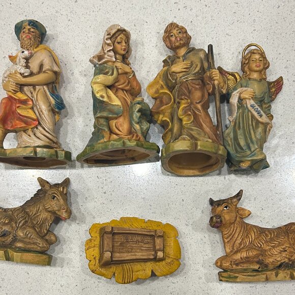 Vintage Italy Nativity Set Wood Stable 7 Figures + 2 Sheep Christmas Decor - Picture 2 of 10